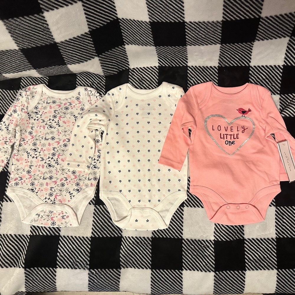 Infant 3 pc onesies Size 3-6 months